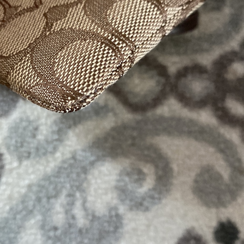 Coach Wristlet - Picture 8 of 9